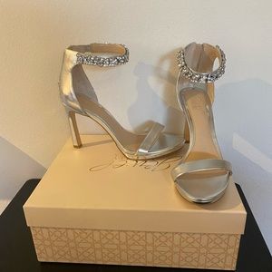 Badgley Mischka Heels Size 8 (Can also fit 7 1/2)
